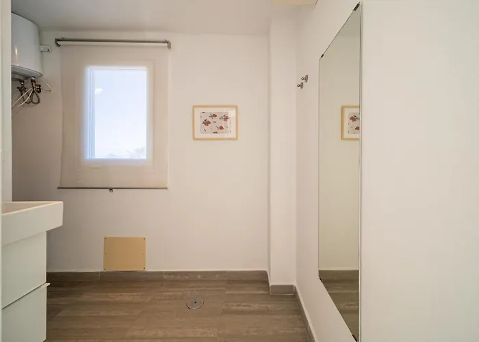 Apartment Sea Front View,